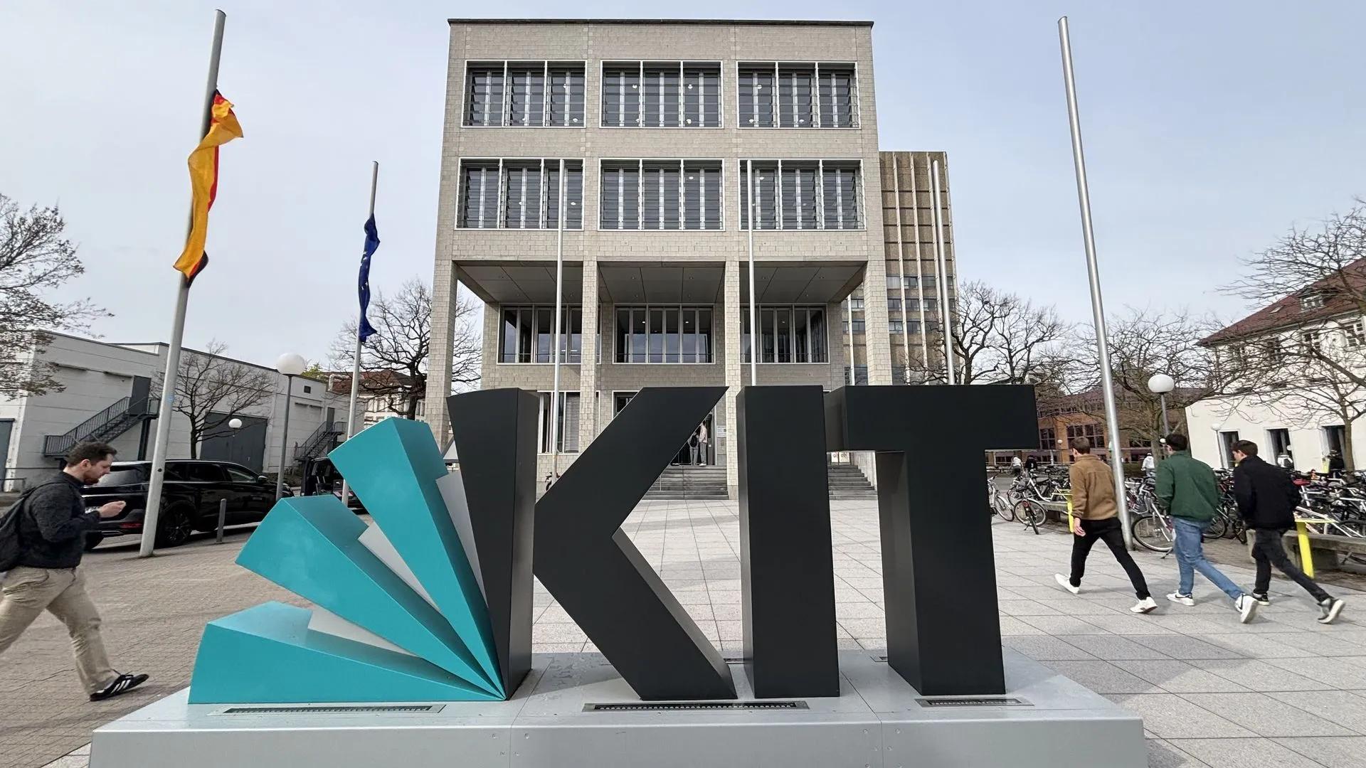 KIT Karlsruhe Teknoloji Enstitüsü laboratuvarları